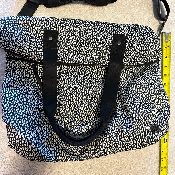 lululemon athletica Bags Lululemon Large Crossbody And Tote Poshmark